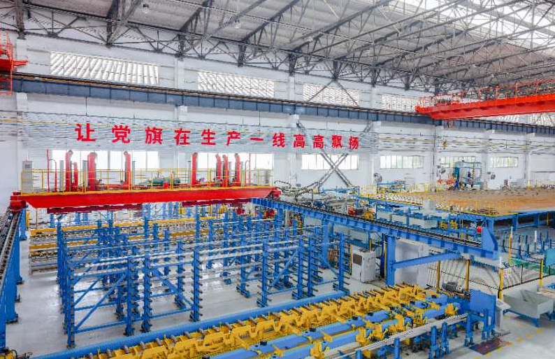 东方锅炉：建成行业首个蛇形管智能工厂